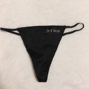 🛍 New Victoria’s Secret Very Sexy V string